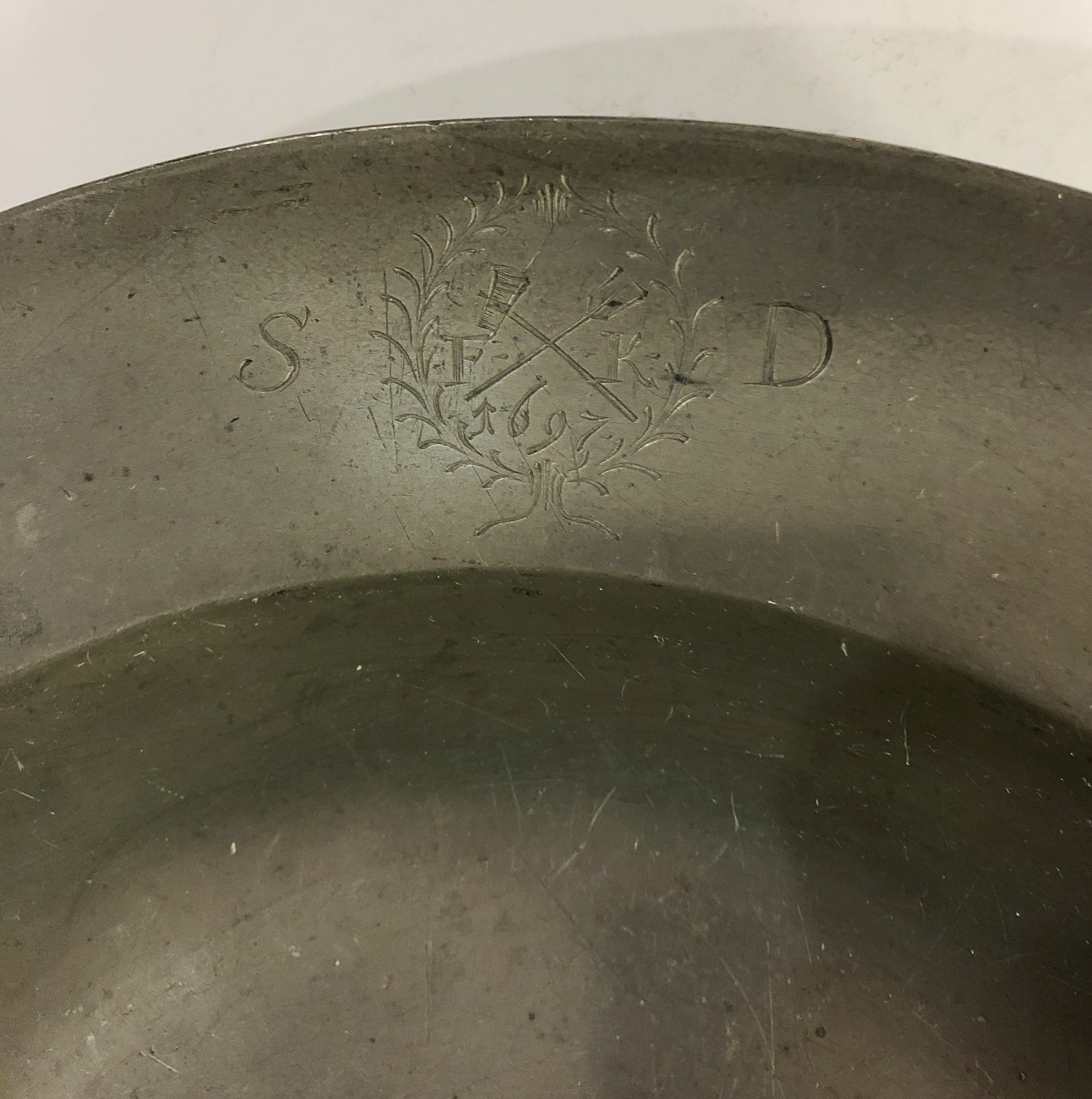 Pewter 056